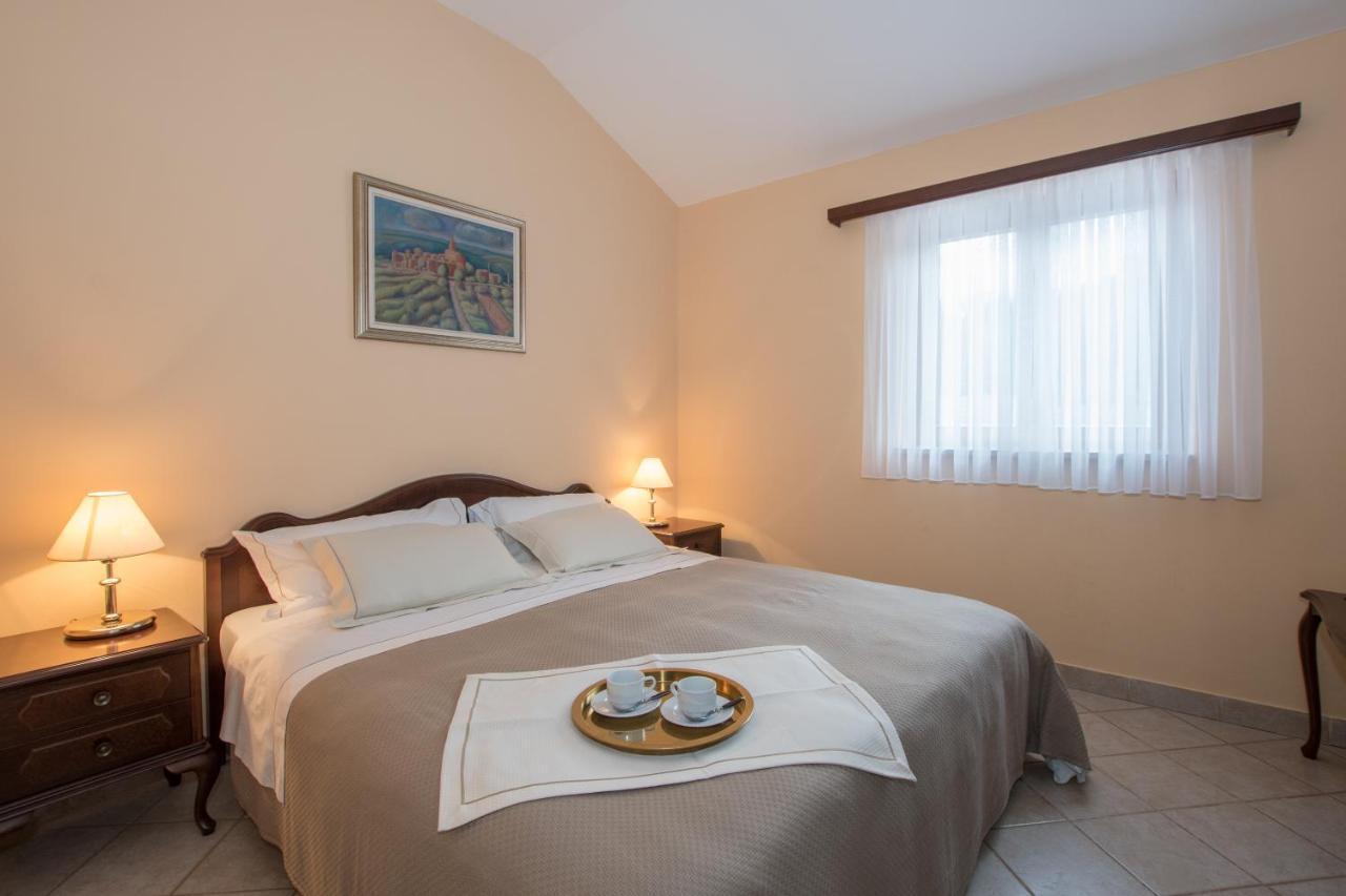 Apartments Viler Buje Εξωτερικό φωτογραφία