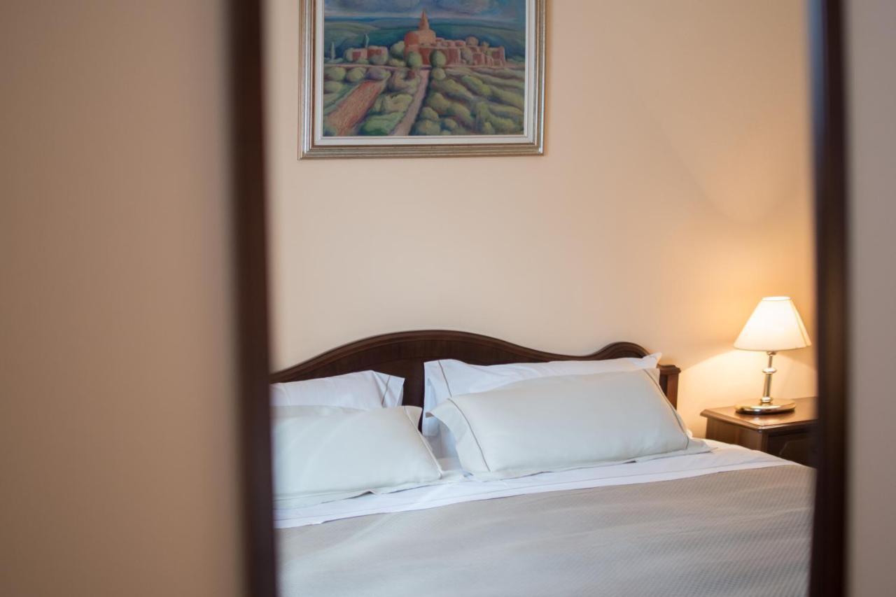 Apartments Viler Buje Εξωτερικό φωτογραφία